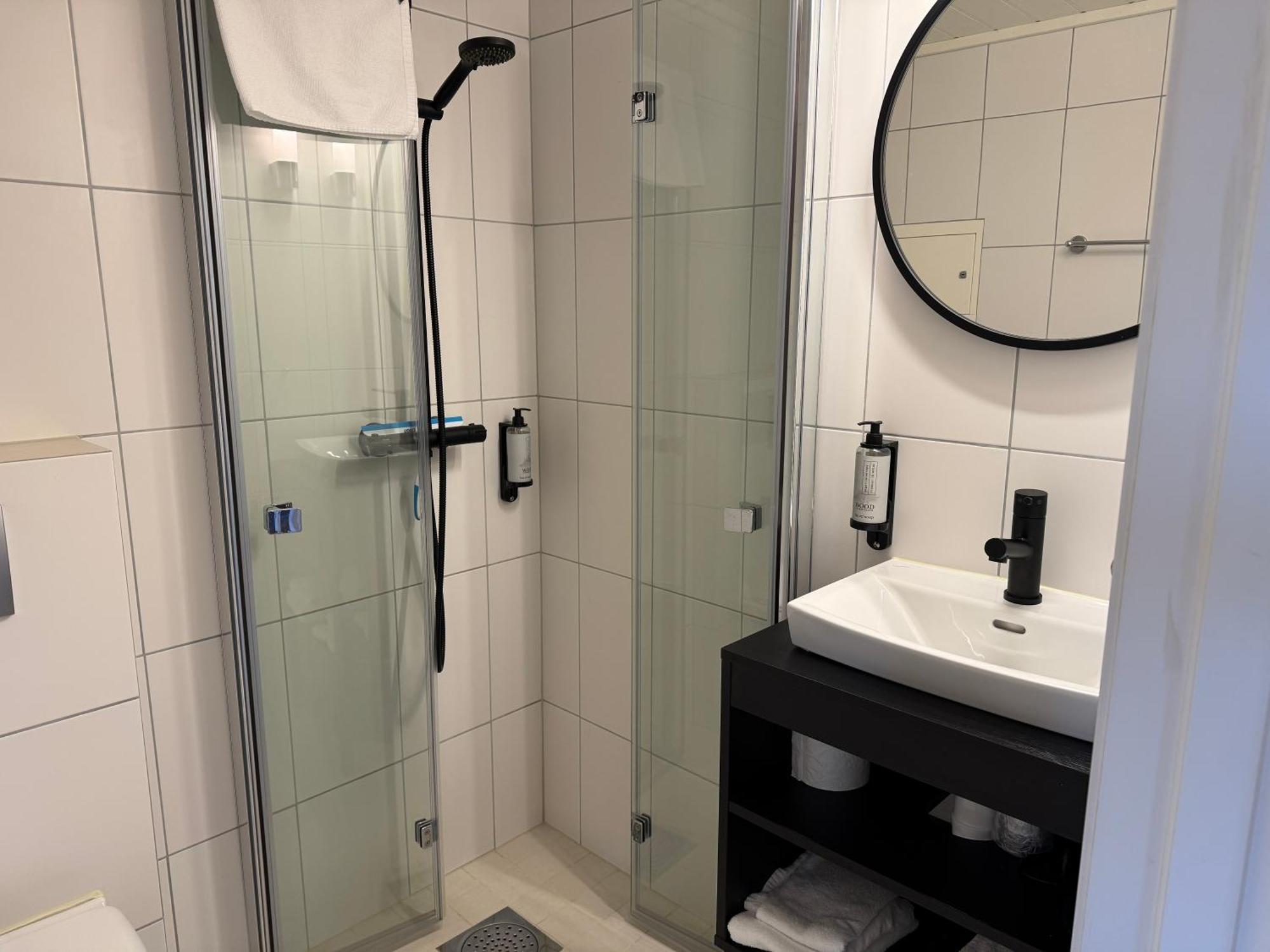 Gronnbuene Rorbu Hotel 안데네스 외부 사진
