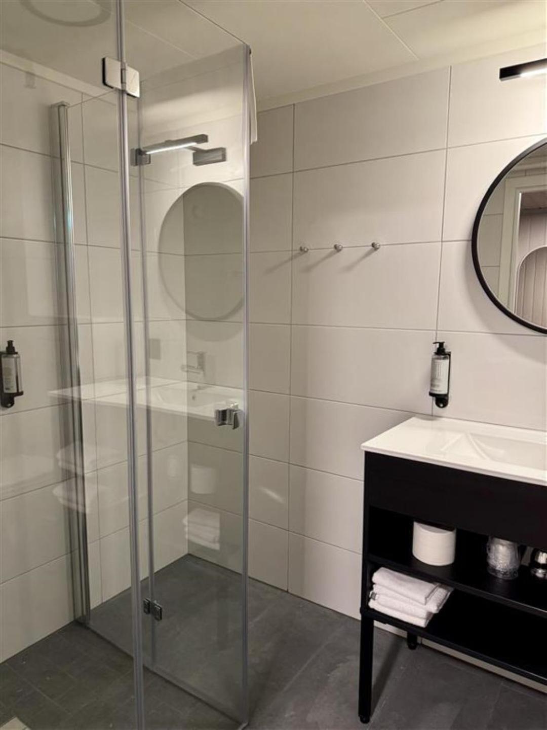 Gronnbuene Rorbu Hotel 안데네스 외부 사진