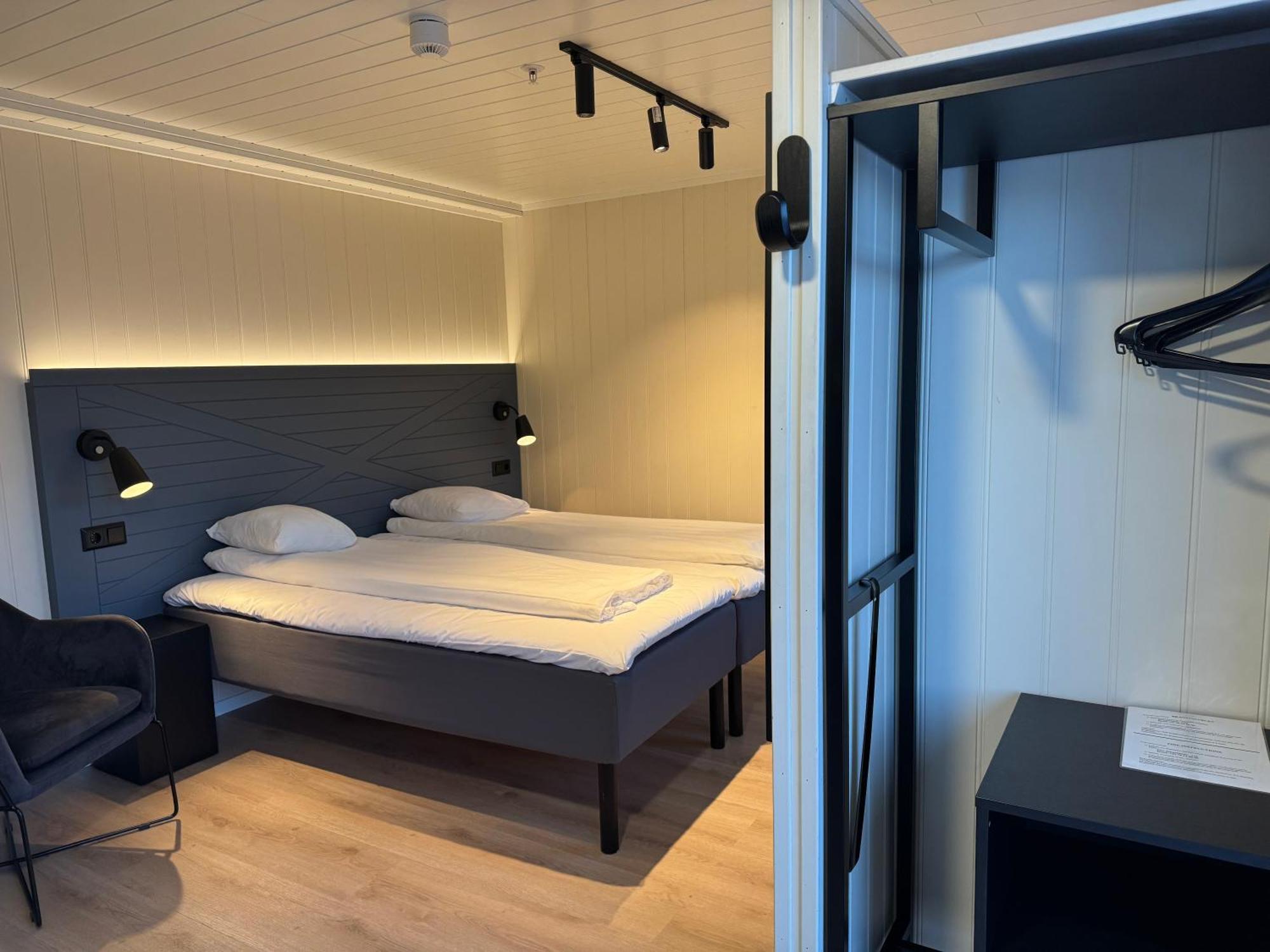 Gronnbuene Rorbu Hotel 안데네스 외부 사진